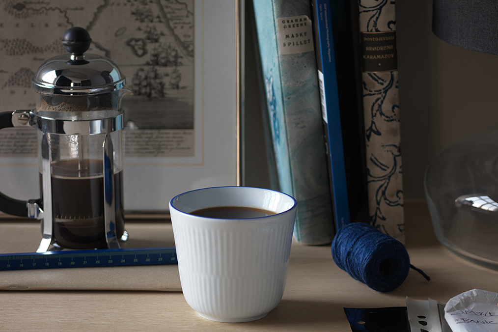 The Blueline Thermal mug ready for a coffee break
